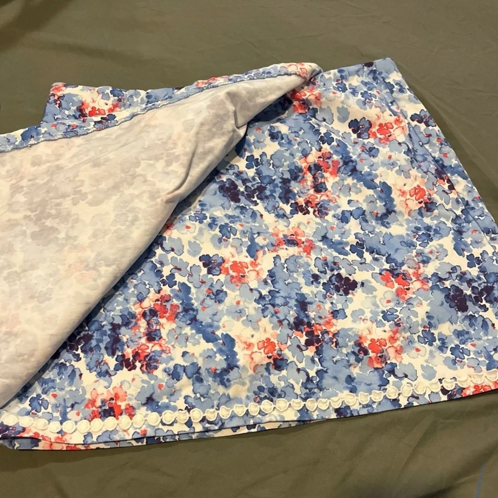 Crown  and Ivy skirt  size 8 - Picture 2 of 4